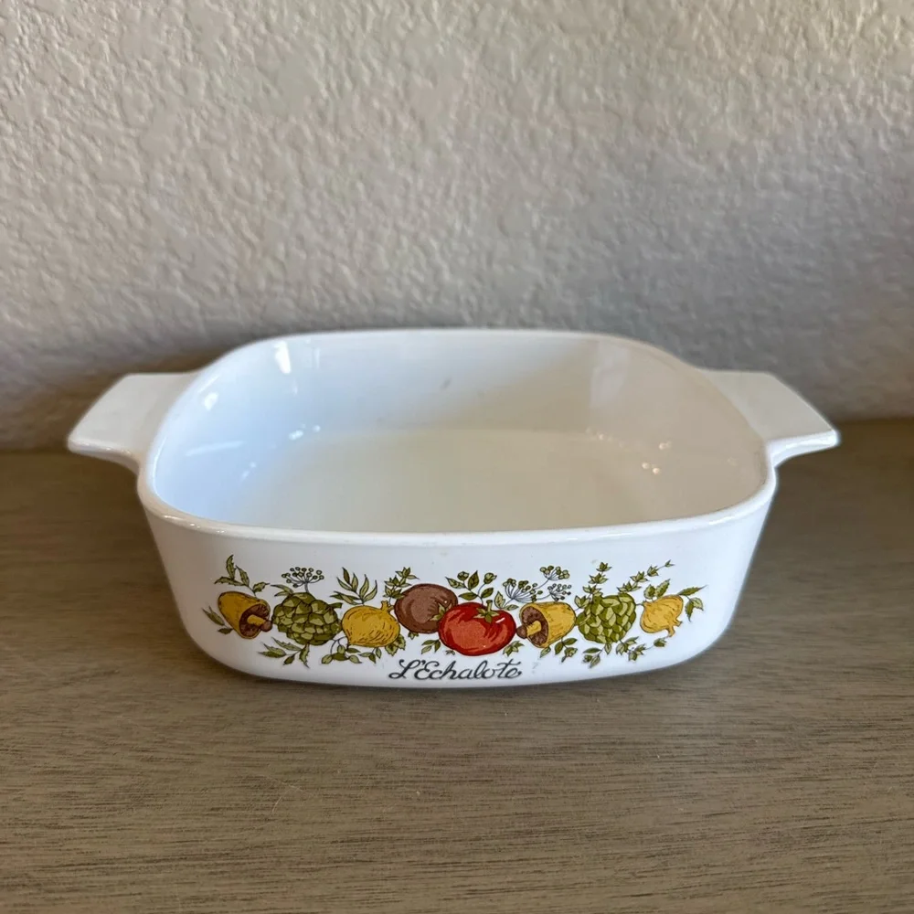 White‎ Vintage Bakeware Collection corningware